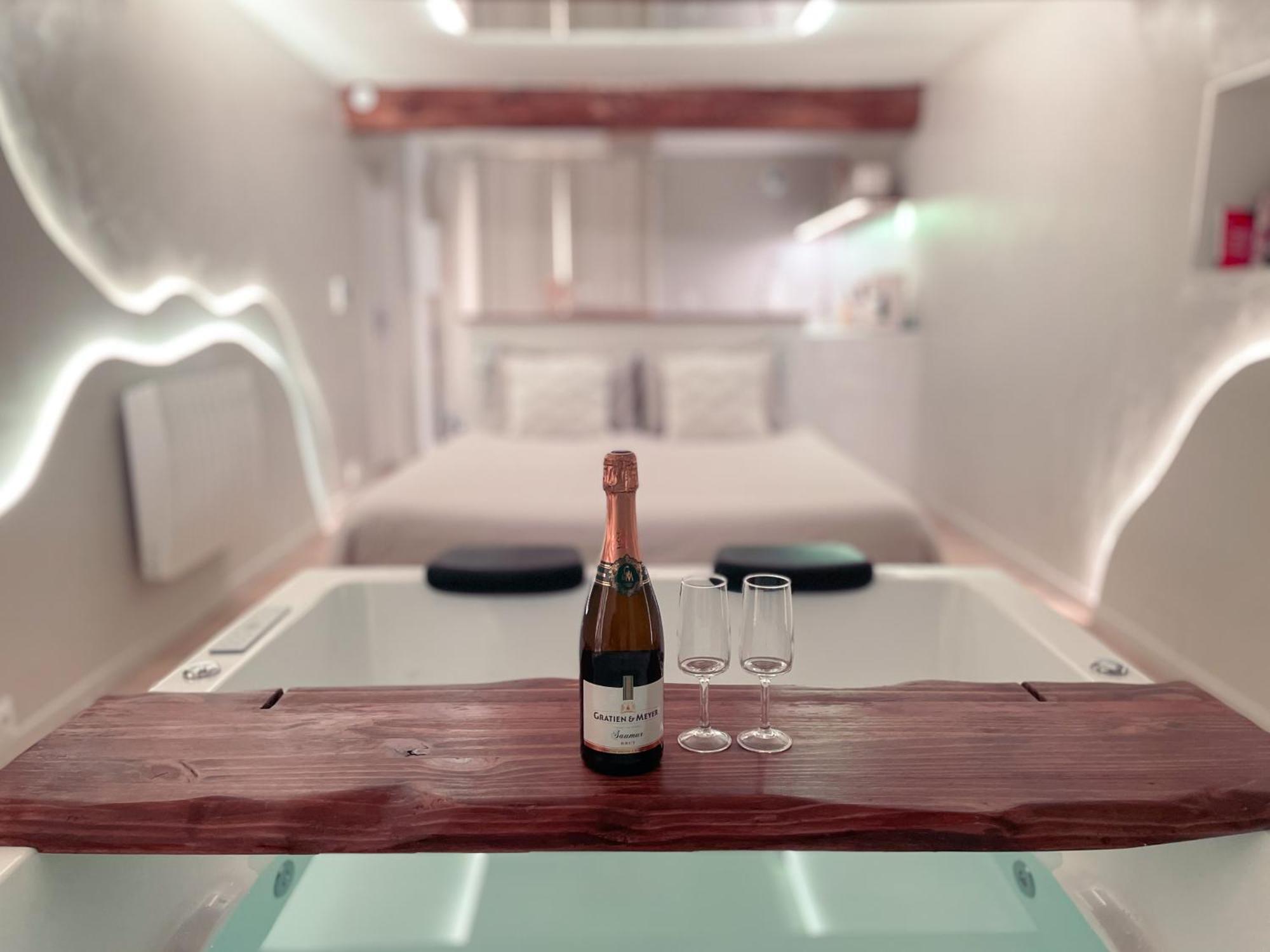 A La Folie - Loft & Spa Montrevault Екстер'єр фото